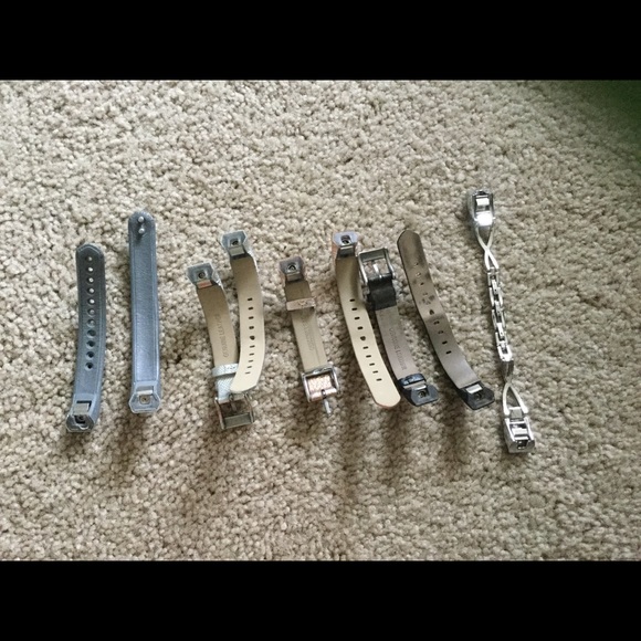 Used Fitbit Alta Tracker Black Leather + 14 Bands - Picture 5 of 7